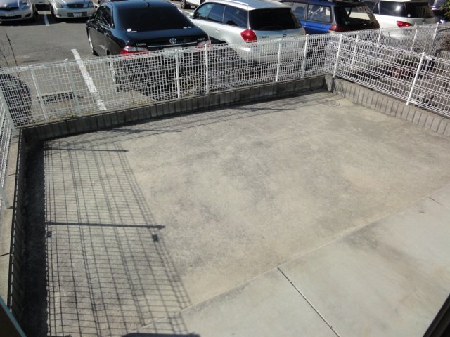 バルコニー　専用庭