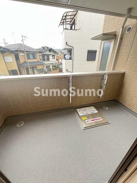 バルコニー　開放的で明るい空間を演出してくれるバルコニーです