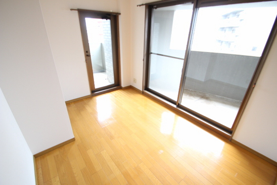 居室・リビング　※別部屋の写真です