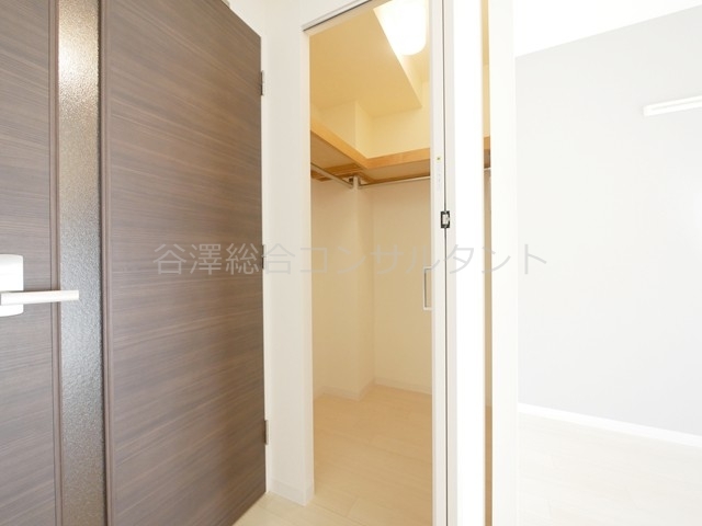 収納　ウォークインクローゼット