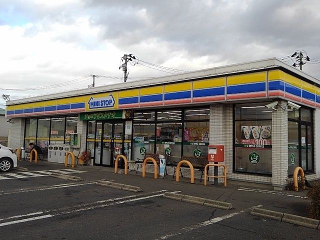 コンビニ　ミニストップ大和インター店（コンビニ）まで550m