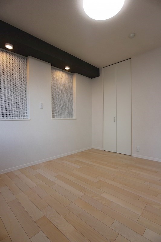 その他部屋・スペース　間接照明とアクセントクロスがお洒落です。