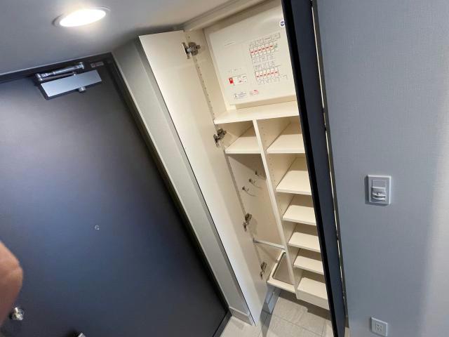 玄関　シューズボックス