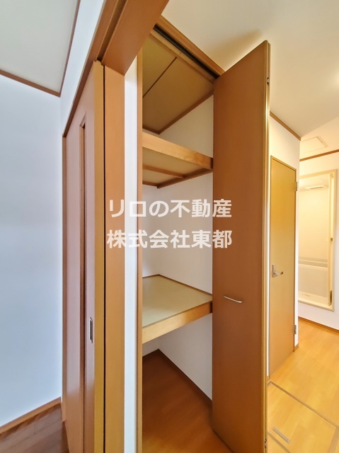 収納　奥行のある収納付です！増えがちな荷物をスッキリ収納できます！