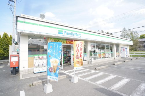 コンビニ　ファミリーマート　橿原見瀬町店（コンビニ）まで448m