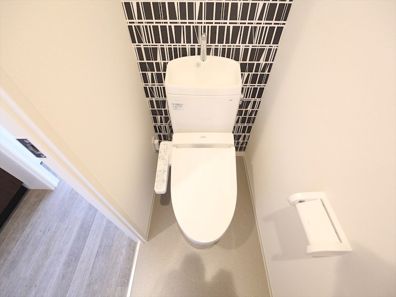 トイレ　温水洗浄暖房便座付トイレ