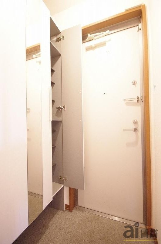 玄関　キッチン