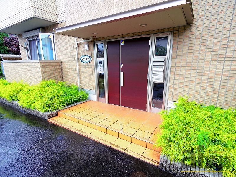 エントランス　エントランス