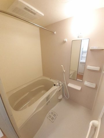 バス・シャワールーム　お風呂です