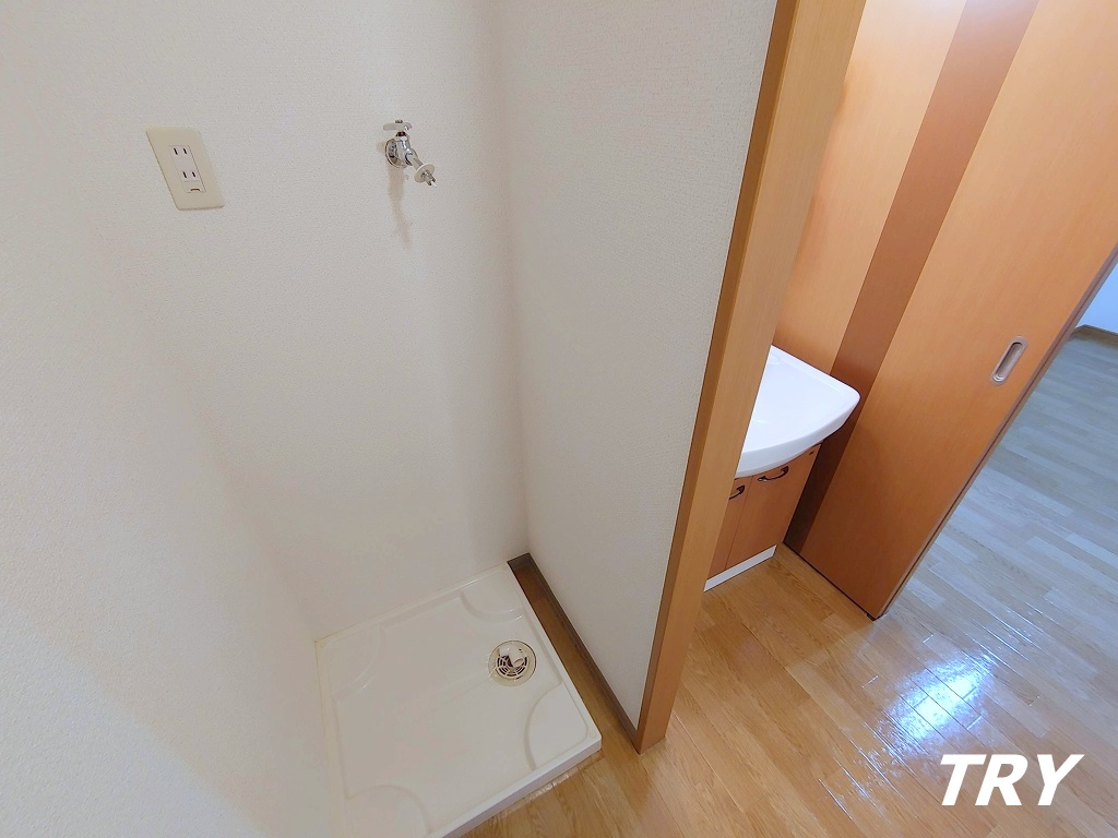 その他　室内に洗濯スペース有