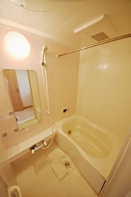 バス・シャワールーム　★ゆったりバスルームです★