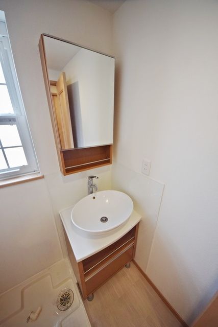 洗面設備　★便利な独立洗面台★