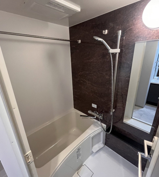 バス・シャワールーム