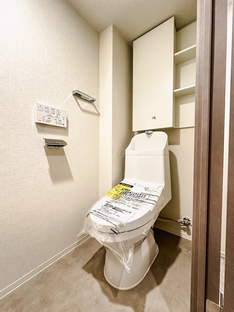 トイレ　※写真は同タイプ住戸です。