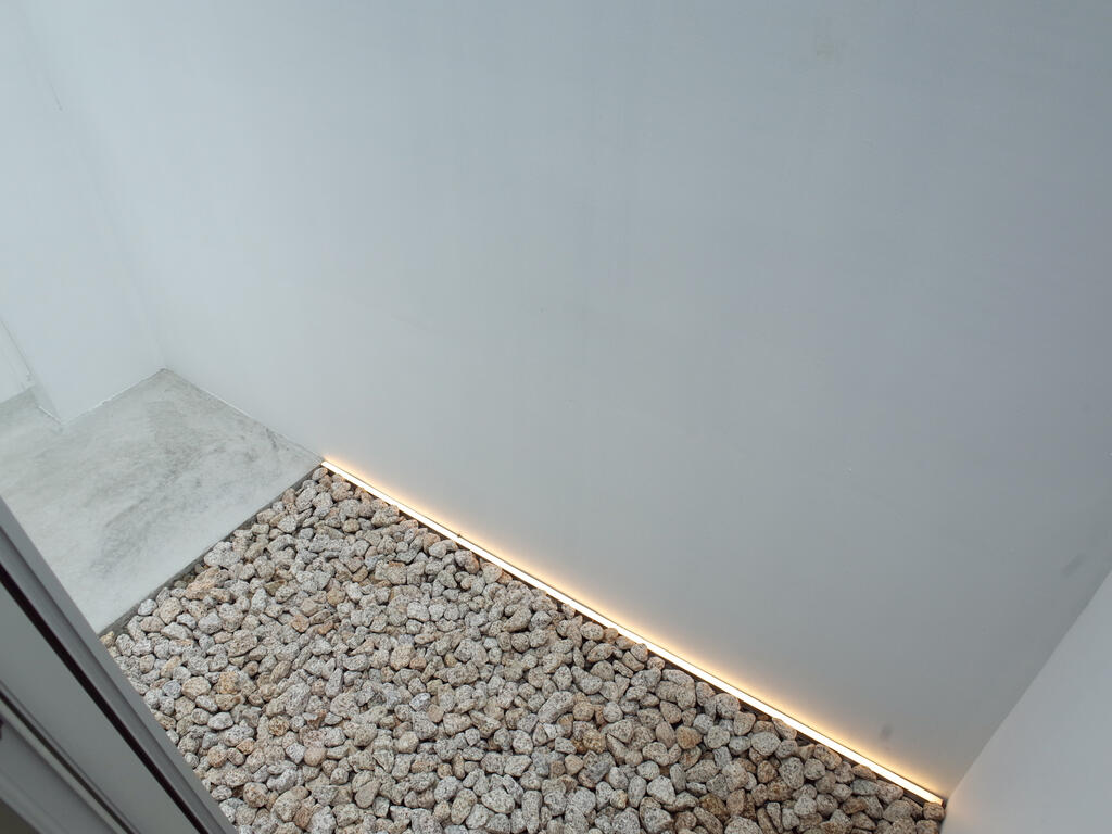 バルコニー　テラスの照明もおしゃれです。