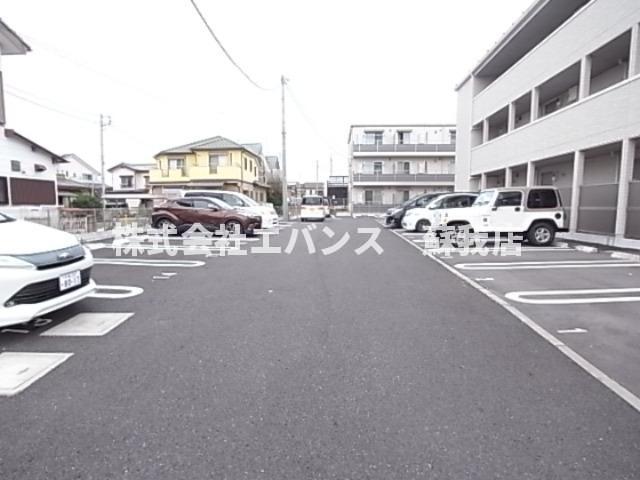 駐車場　駐車スペースもあります
