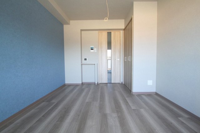 居室・リビング　こちらの居間で趣味の時間をお楽しみください