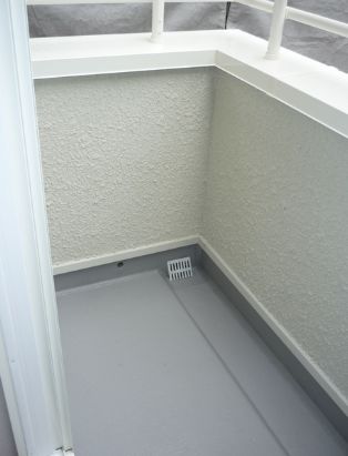 バルコニー　開放的で明るい空間を演出してくれるバルコニーです