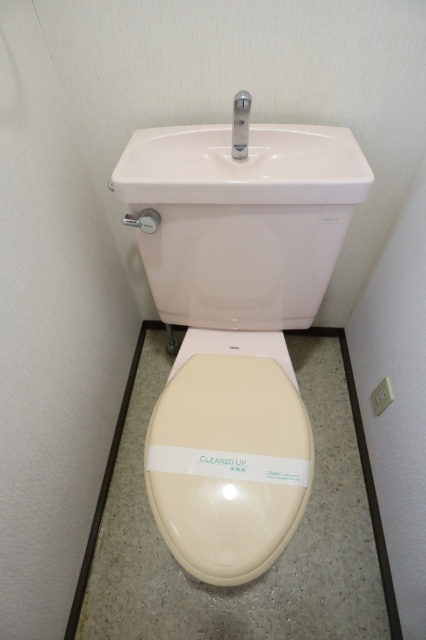 トイレ　※他号室参考写真