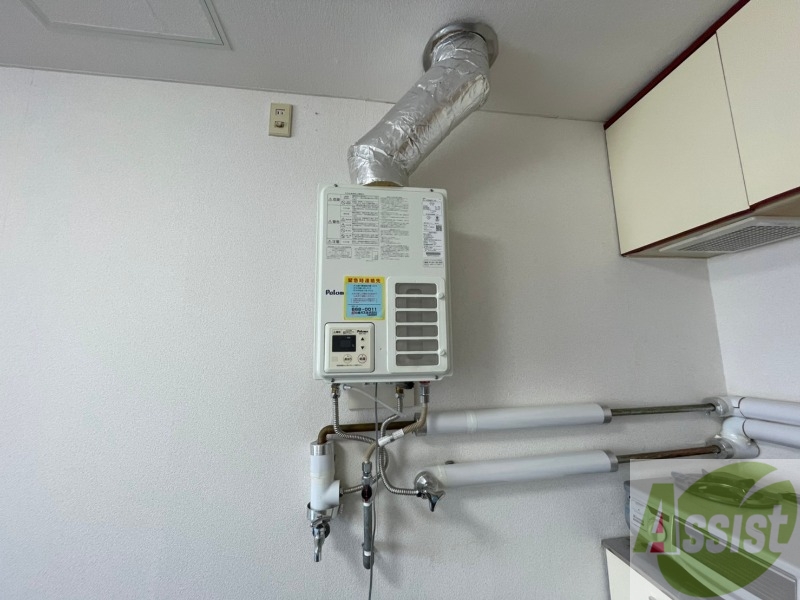 その他設備　こちらは給湯器になります。温度調整も簡単に出来そうです。