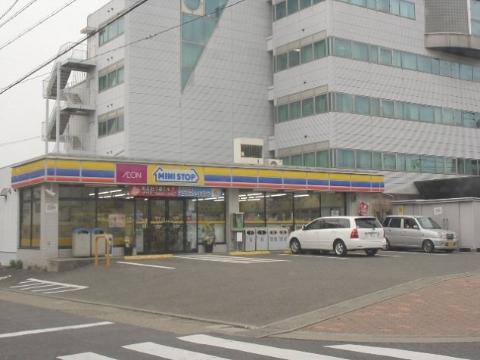 その他　ミニストップ楠店（その他）まで592m