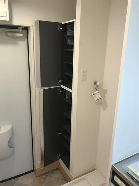 その他部屋・スペース　■窓付きロフト