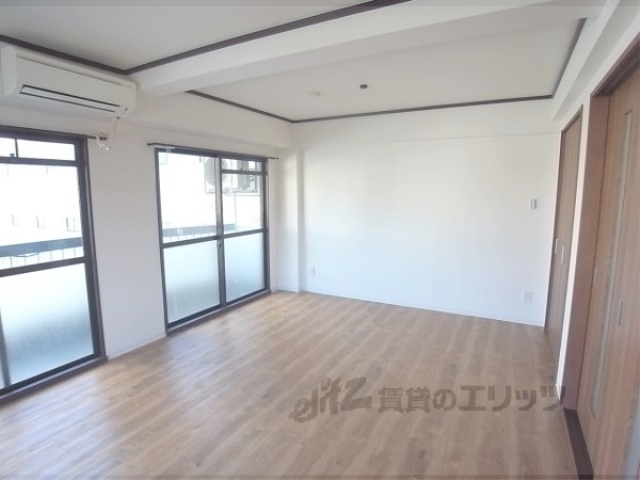 居室・リビング　洋室