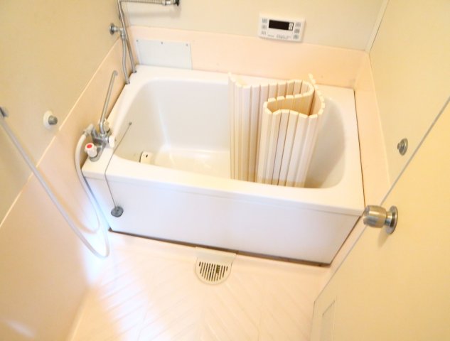 バス・シャワールーム　ゆったり過ごせるお風呂です