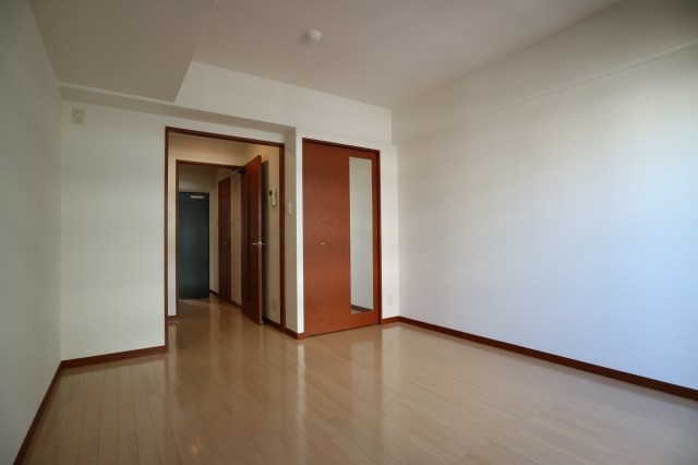 居室・リビング　※別号室の参考写真です。