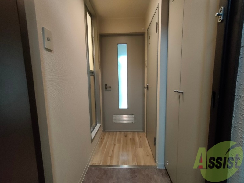 玄関　玄関にはシューズボックスもあって便利そう！