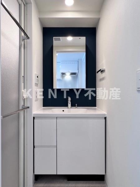 洗面設備　脱衣スペースもあります