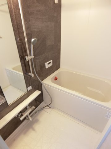 バス・シャワールーム　詳細は、RISUMO江坂本店→06-6155-7137まで♪