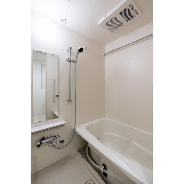 バス・シャワールーム　お風呂で日々の疲れを落としましょう