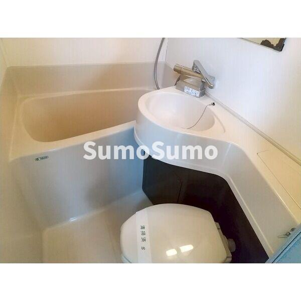 バス・シャワールーム　お風呂で日々の疲れを落としましょう