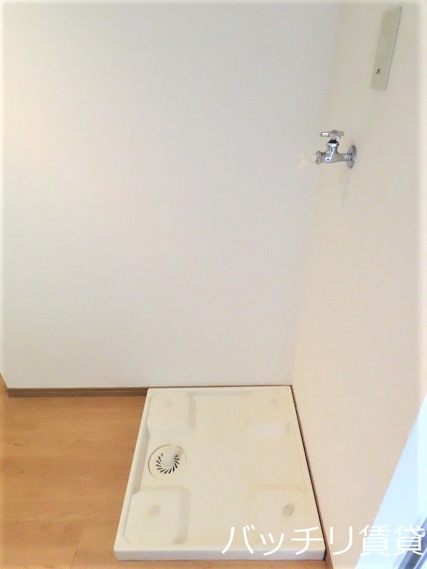 洗面設備　別号室タイプの為、現状を優先致します。