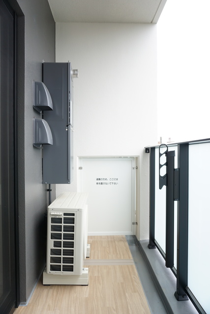 バルコニー　バルコニー付！お天気のいい日は洗濯物も気持ちよく干せますね！