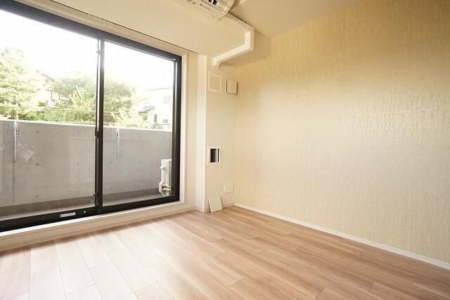 居室・リビング　別号室参考写真