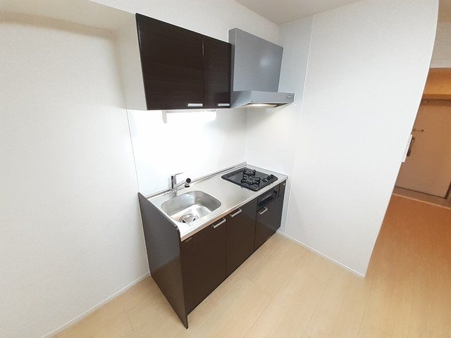 キッチン　コンパクトなキッチンで掃除もラクラク