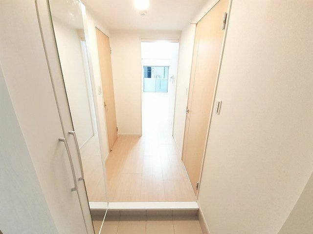 玄関　収納もある玄関です