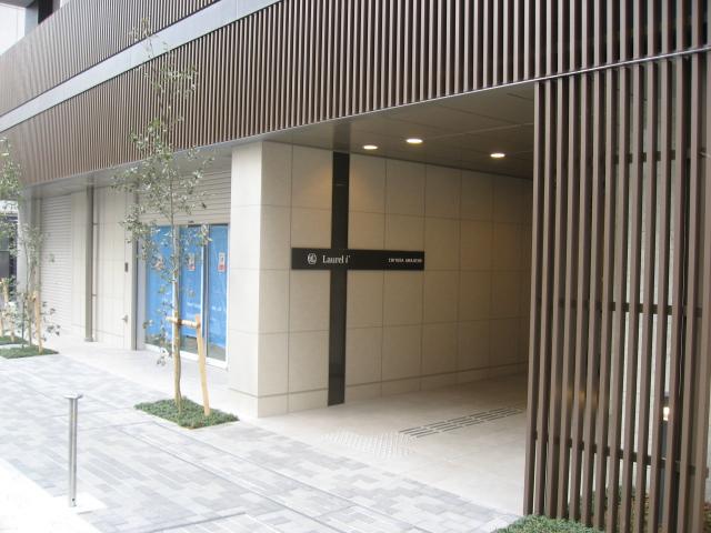 エントランス　エントランス