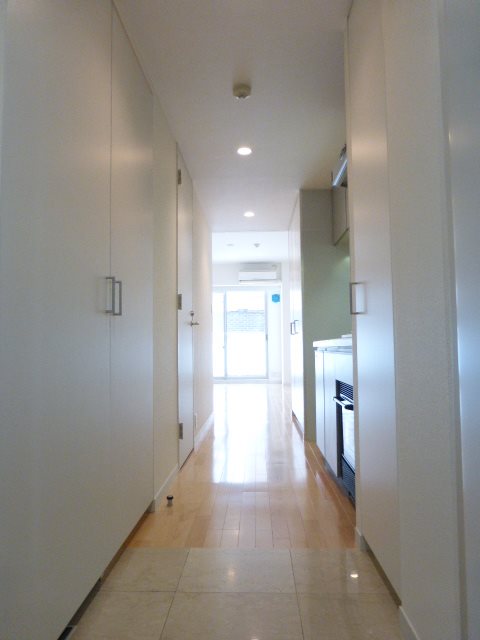 玄関　★《見学予約受け付け中》設備充実のハイグレード賃貸マンショ