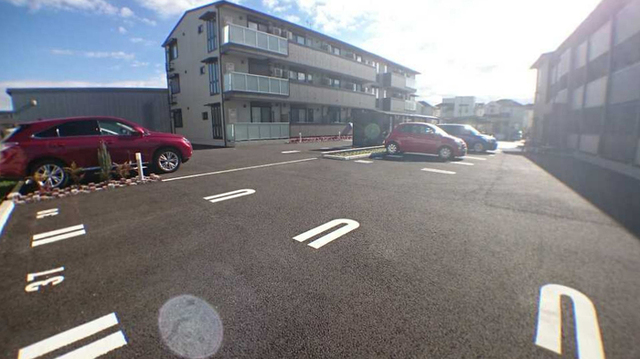 駐車場　駐車場