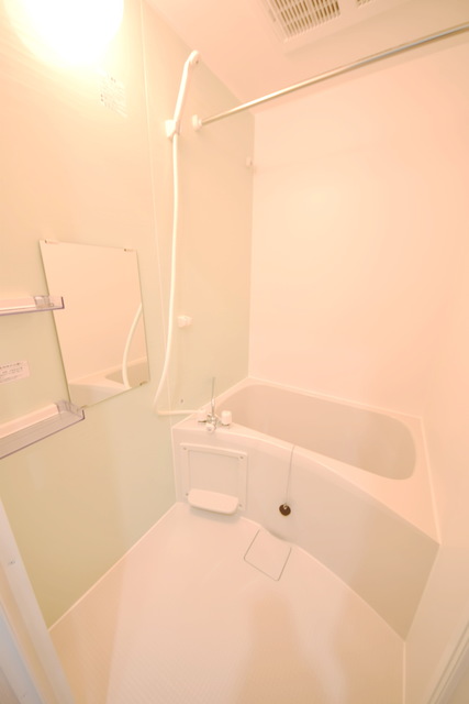 バス・シャワールーム　～疲れもサッパリっ～