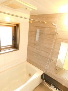 バス・シャワールーム　※別部屋の参考写真です。