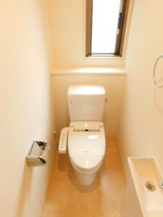 トイレ　※別部屋の参考写真です。