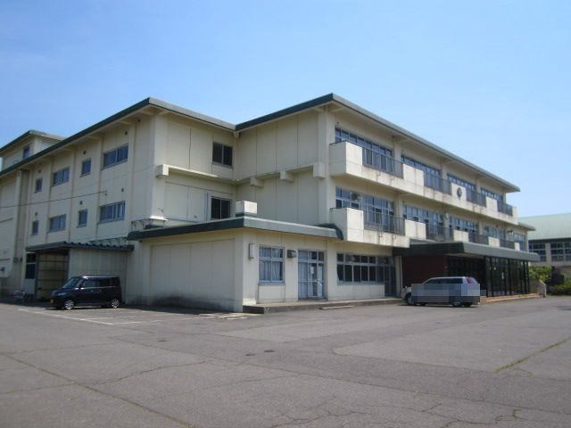 中学校　市立金浦中学校（中学校）まで850m