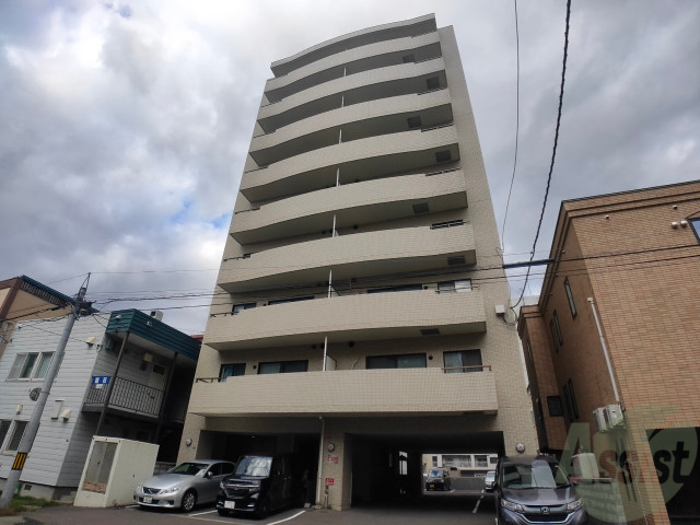 建物外観　札幌市中央区南１１条西「プリズムヴィラ」