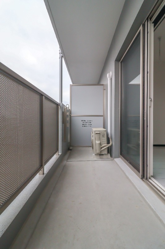 バルコニー　図面と現状に相違がある場合には現状を優先