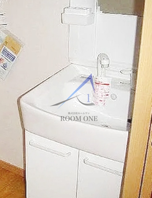 洗面設備　洗面台です。