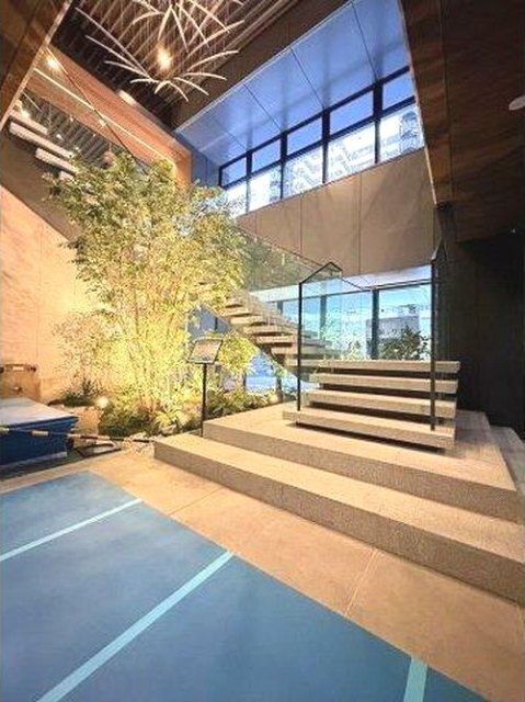 ロビー　オートロック完備